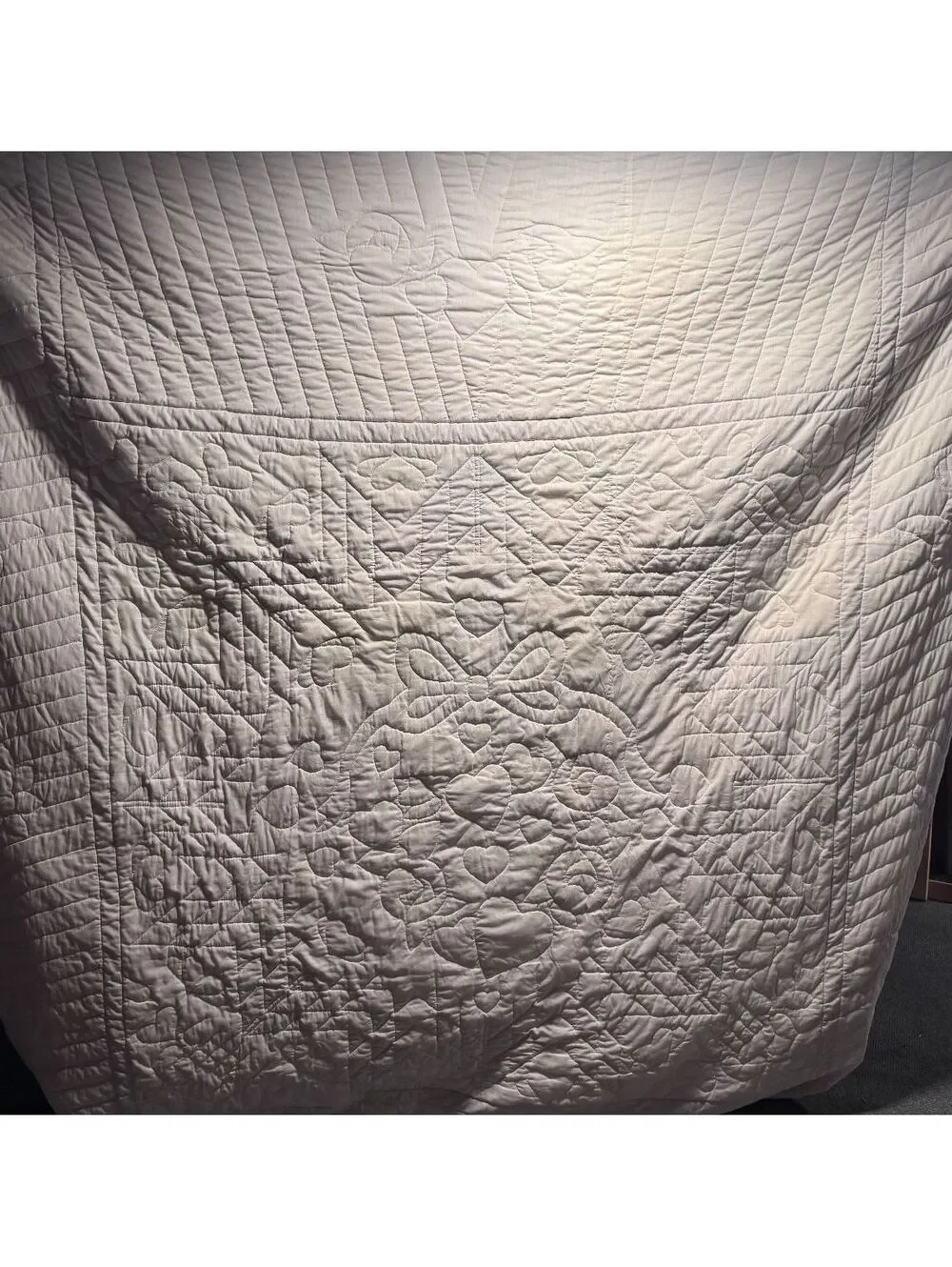 Wisconsin Made Cottage Flower Pattern Large Quilt Handmade 94”x 105” Clean